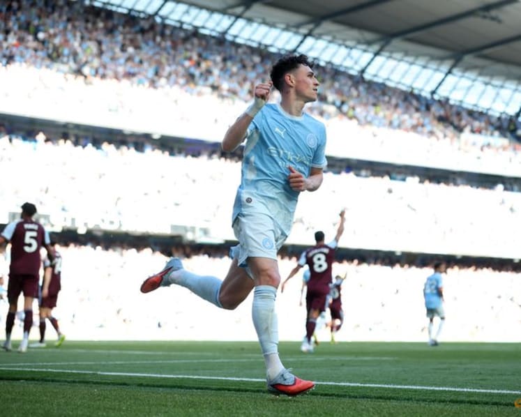 Man City's Foden extends contract until 2030