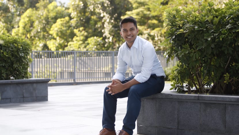 Inspired by his ex-teacher, he now teaches English to foreign workers