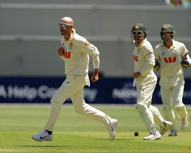 Lyon roars on return to Ashes stage in Adelaide