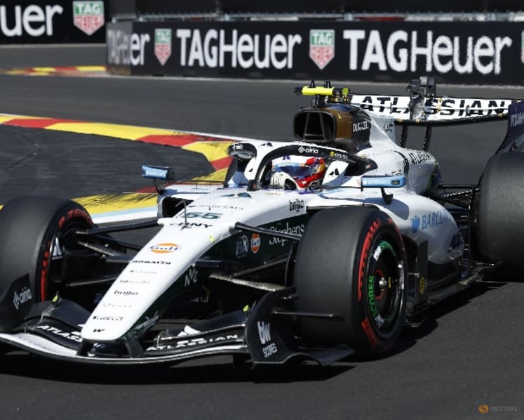 Sainz to start home Spanish GP 20th after three-place grid penalty