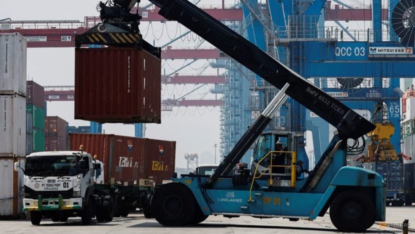 Indonesia annual Q1 GDP growth slowest in more than three years Indonesia annual Q1 GDP growth slowest in more than three years