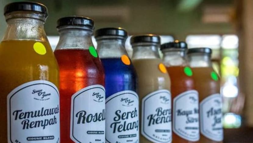 Minuman jamu soda satu sentuhan moden kepada warisan budaya Indonesia