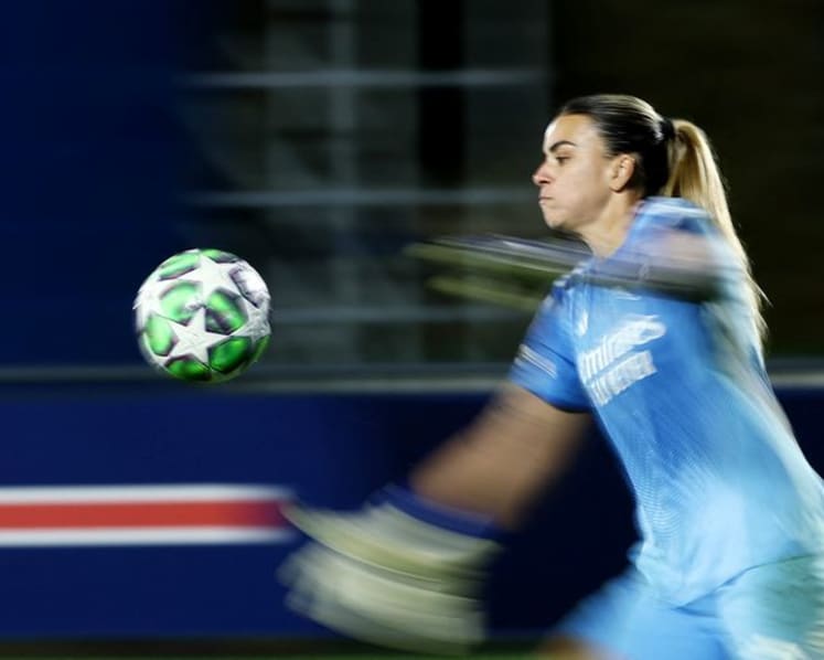 Spain keeper Rodriguez joins Arsenal after six years at Real