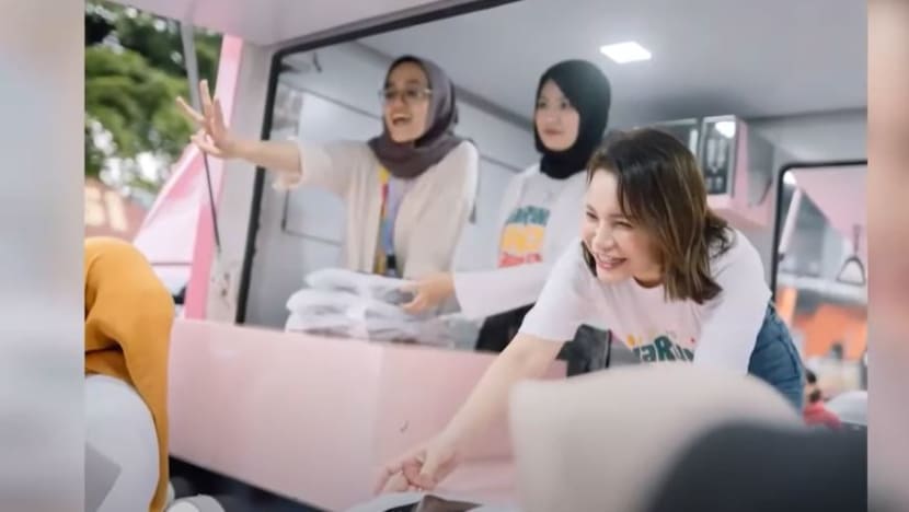 Rossa buka warung, jual juadah berbuka puasa pada harga 'jimat'