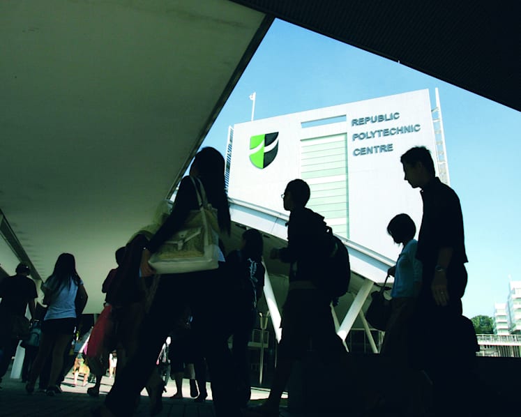 Employment rate of fresh polytechnic grads dipped in 2014