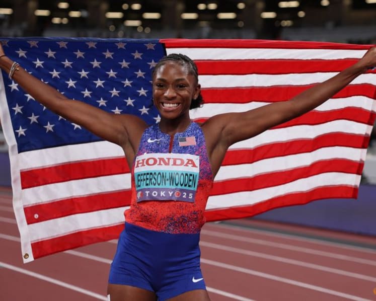 American Jefferson-Wooden wins women's 100 metres world title