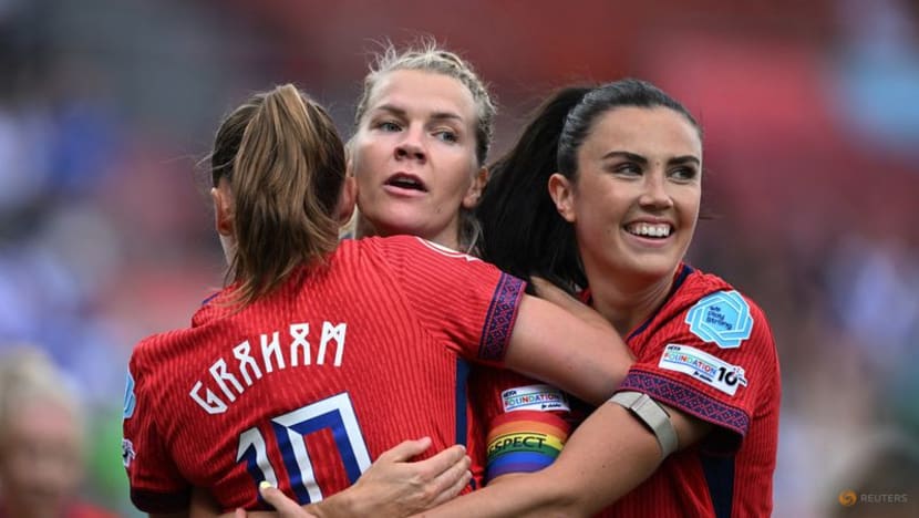 Graham Hansen strikes late as Norway beat Finland 2-1 Graham Hansen strikes late as Norway beat Finland 2-1