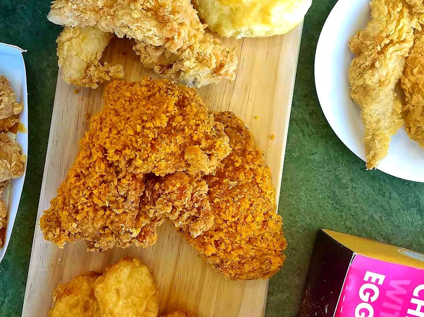 Texas Chicken's Real Salted Egg Fried Chicken Taste Test: Nice Or Not?