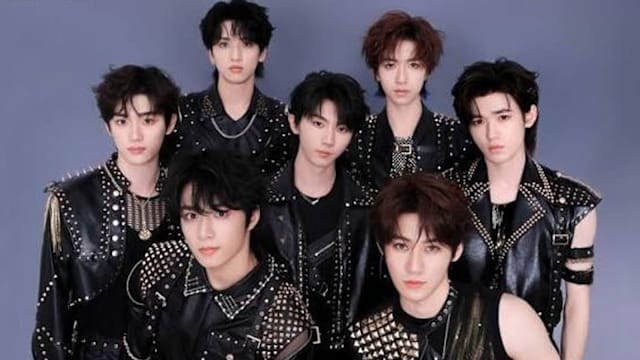 时代少年团演唱会Logo爆抄袭F1　粉丝7月就预警，公司不理惨遭全球维权