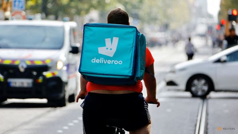 Deliveroo pushes back margin goal as consumers struggle Deliveroo pushes back margin goal as consumers struggle