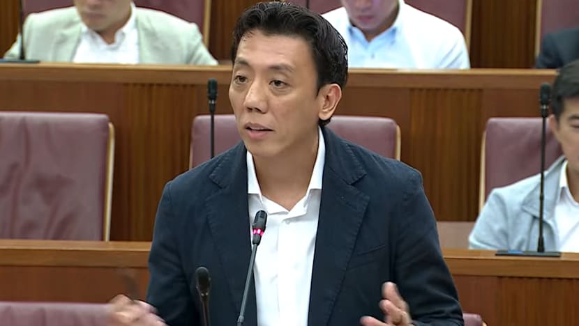 Acting transport minister pledges more precise information during MRT incidents; says 'zero disruptions' unrealistic