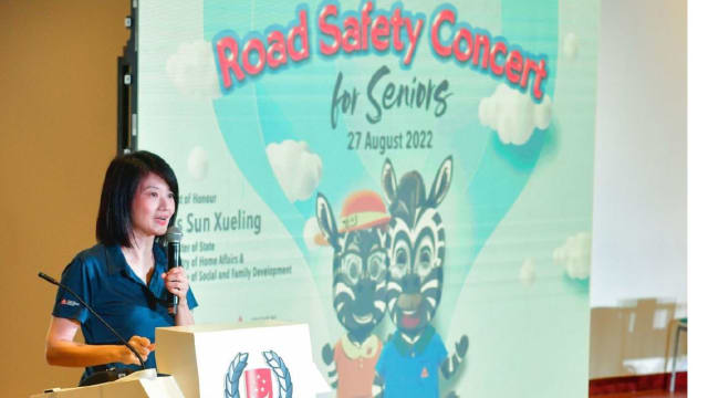 出席者逾200人 交警为年长者主办公路安全演唱会