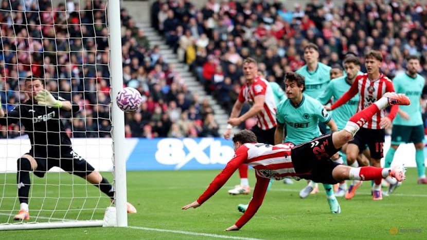 Sunderland soar as promoted sides rewrite Premier League script