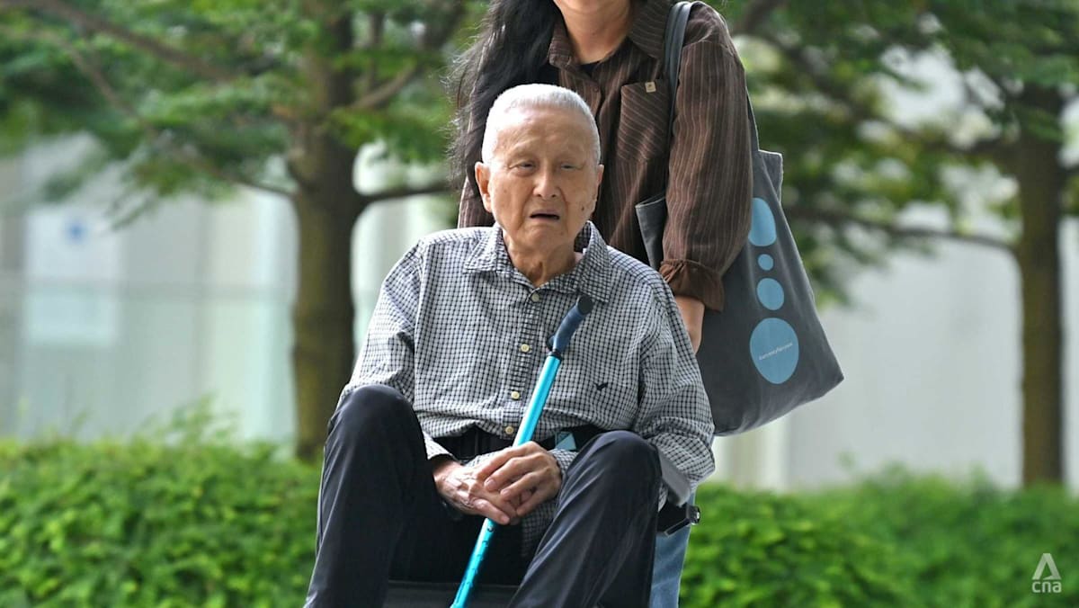 Man, 92, on trial over Holland Road junction collision that killed motorcyclist Man, 92, on trial over Holland Road junction collision that killed motorcyclist