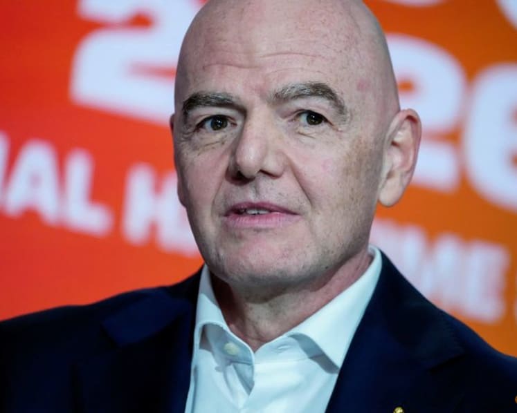 Reaction to FIFA backing down on World Cup sell-off plans