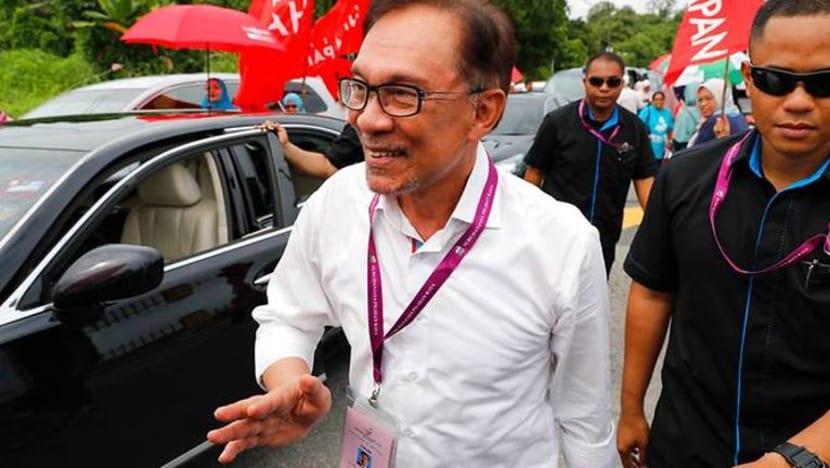 Anwar presiden baru PKR, Azmin timbalannya