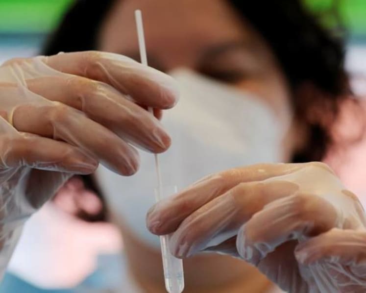 US approves first COVID-19 test kit that gives results at home