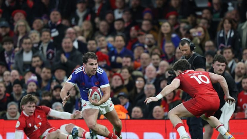 France batter beleaguered Wales with record 54-12 win in Cardiff