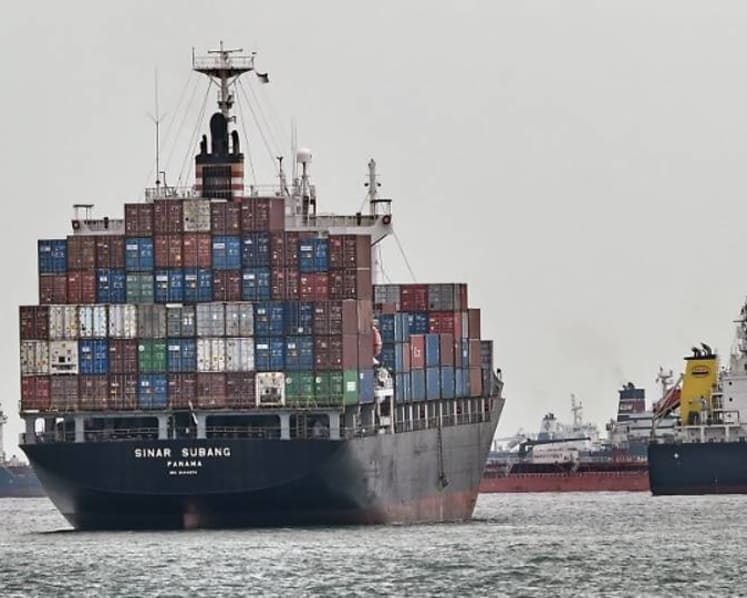 Making shipping cleaner - is LNG the answer? 