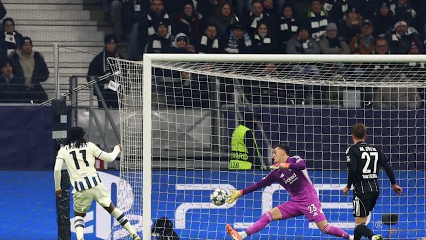 Atalanta stun Frankfurt with five-minute blitz in 3-0 Champions League win