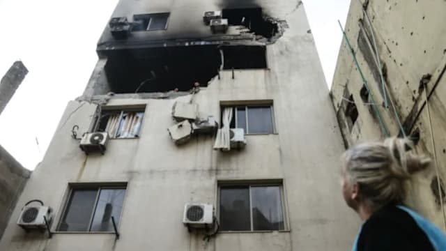 伊朗革命卫队高官：收回损失和美国离开才考虑结束战争