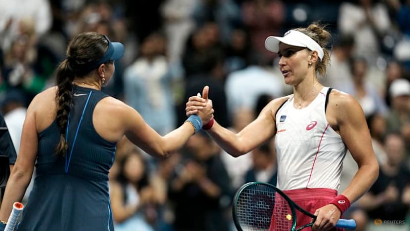 Anisimova sweeps aside Haddad Maia to reach US Open quarter-finals Anisimova sweeps aside Haddad Maia to reach US Open quarter-finals