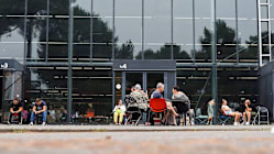 Related article image