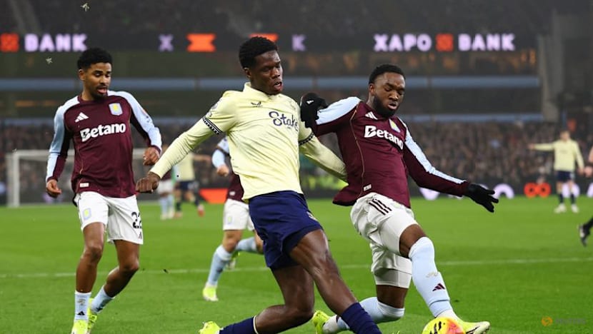 Everton's Thierno Barry puts dent in Aston Villa's title hopes
