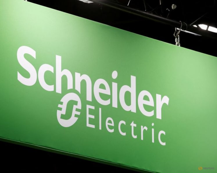 Schneider beats profit expectations on data center demand
