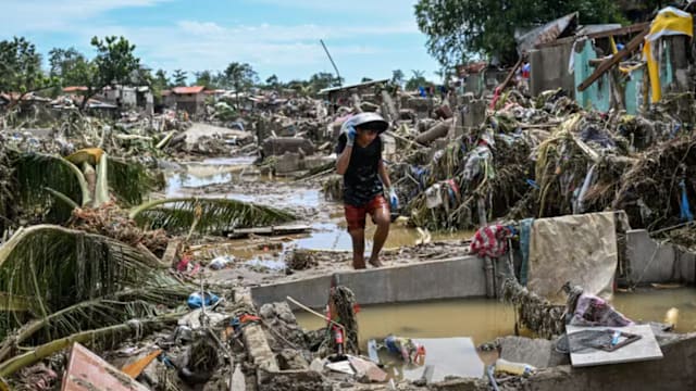 台风重创菲律宾 我国总统与总理向菲致慰问并愿提供支援