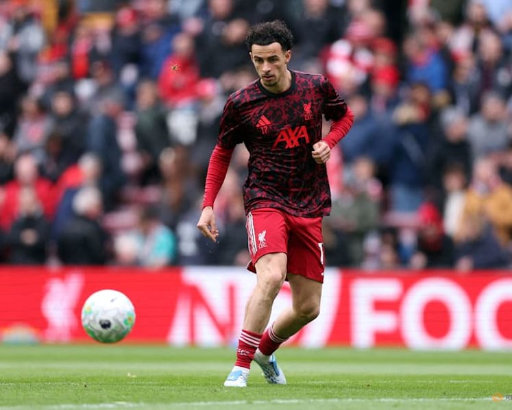 Inter Milan bring in midfielder Jones from Liverpool