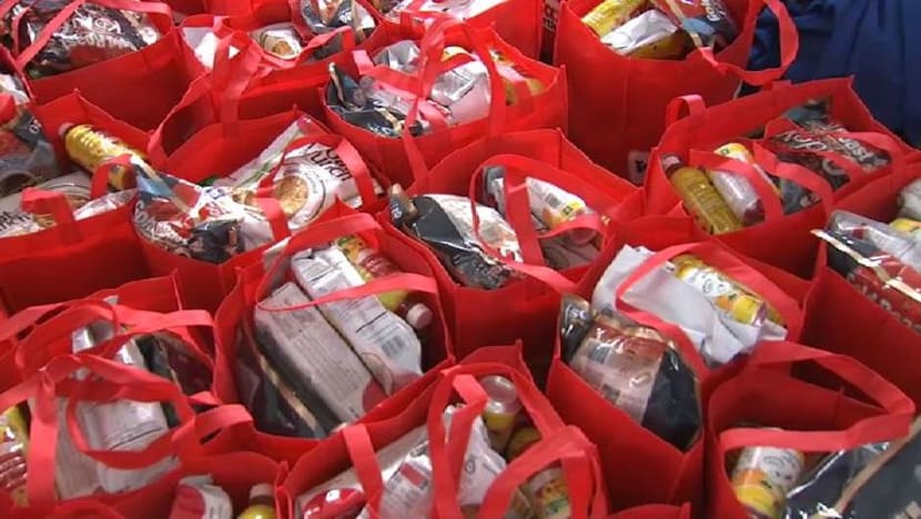 Penduduk kurang mampu di CDC Barat Laut terima habuan makanan lebih sihat