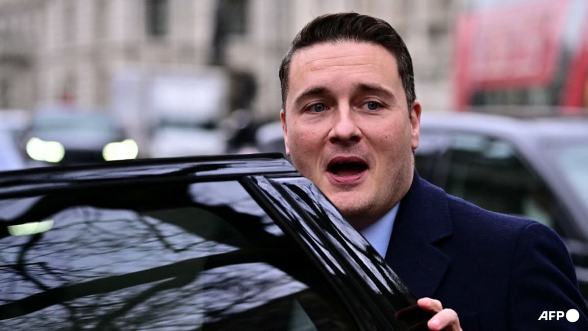 Number of suspected meningitis cases rises in UK outbreak: Official