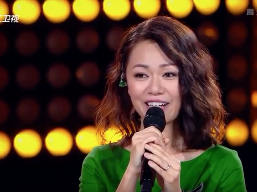 Joanna Dong getting emotional after the announcement of her advancement into the next round during the ninth episode of Sing! China telecasted on Sept 8, 2017. Screencap: ZJSTV Music Channel/YouTube Joanna Dong getting emotional after the announcement of her advancement into the next round during the ninth episode of Sing! China telecasted on Sept 8, 2017. Screencap: ZJSTV Music Channel/YouTube