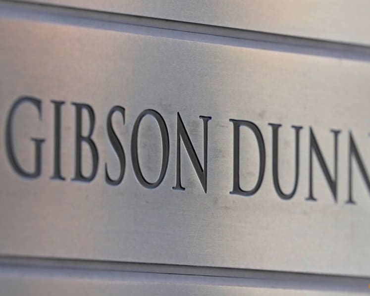 Exclusive-SpaceX taps Gibson Dunn and Davis Polk & Wardwell as legal advisors on blockbuster IPO, sources say
