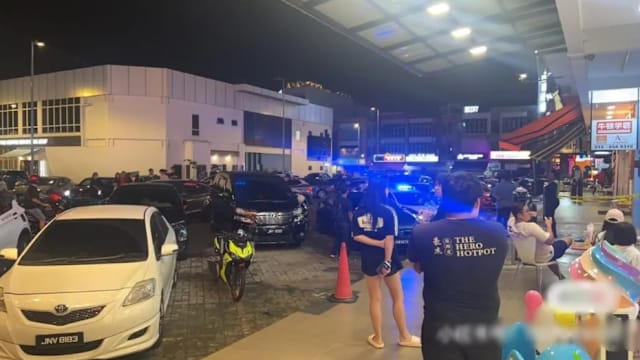 新山街头发生命案 男子刺死前女友后自戕