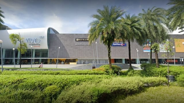 安全距离大使执勤时偷乐高玩具 被判坐牢20周