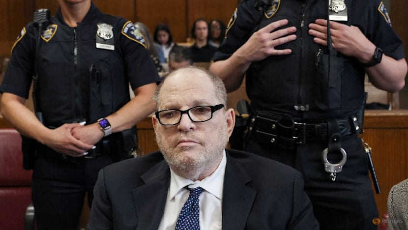 Judge declares mistrial in Weinstein sex assault case          
