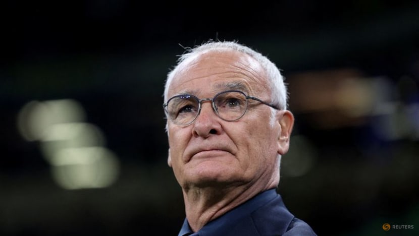 Napoli's Conte hopes Ranieri will succeed at Roma - after Sunday's showdown