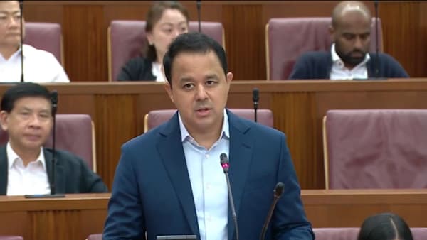 Motion: Christopher de Souza on government response to political salaries review