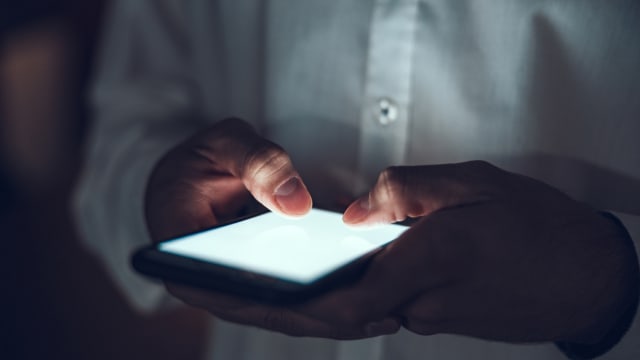 用应用程序认识女子 前大学生偷拍性交视频 被判强制心理治疗 