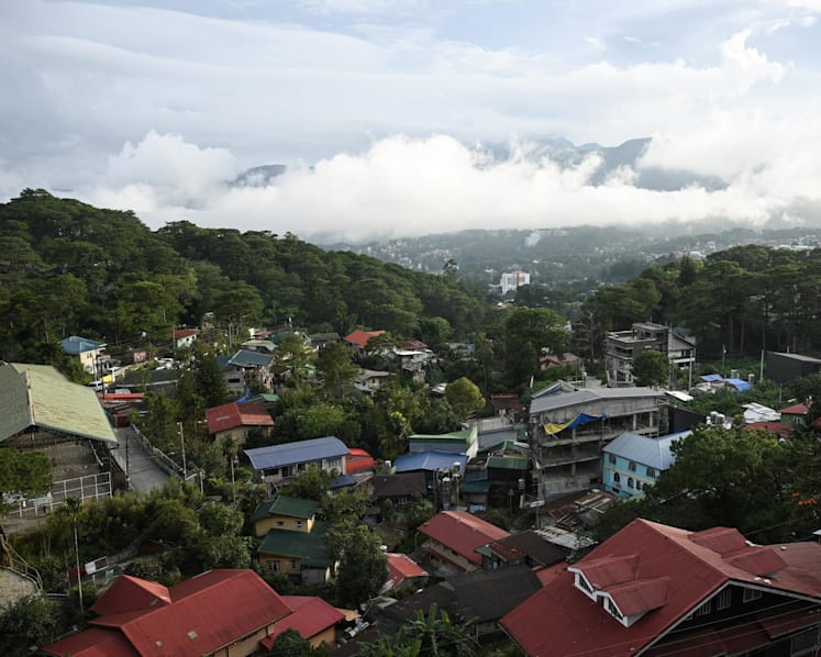 Quake rattles north Philippines city