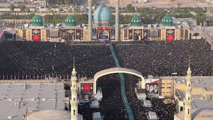  Perang Amerika, Israel dan Iran: Kapal tangki diserang di Selat Hormuz sedang rakyat Iran berkabung atas kematian Ali Khamenei