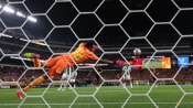 Dominant Flamengo beat Esperance 2-0 at Club World Cup