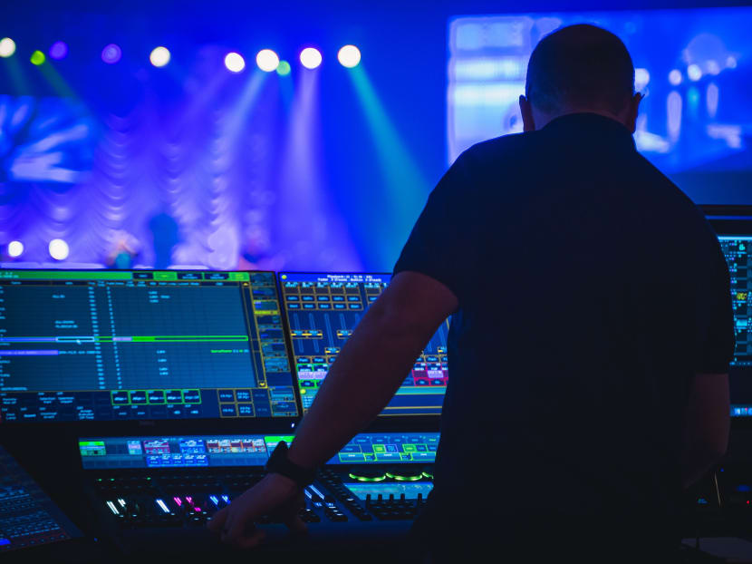 Some freelance technical crew — such as sound, lighting and stage professionals — in the theatre industry have had their applications rejected because their income was misclassified. Some freelance technical crew — such as sound, lighting and stage professionals — in the theatre industry have had their applications rejected because their income was misclassified.