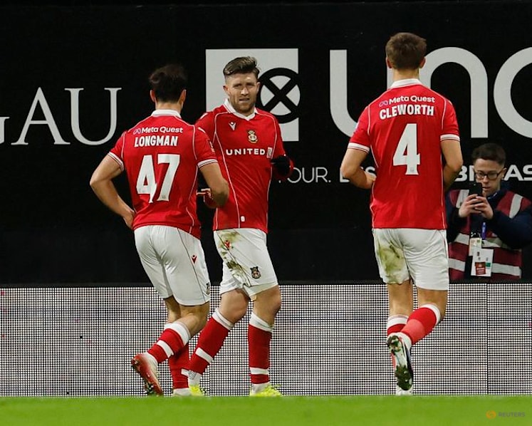 Wrexham edge Ipswich, Chelsea thump Hull in FA Cup fourth round