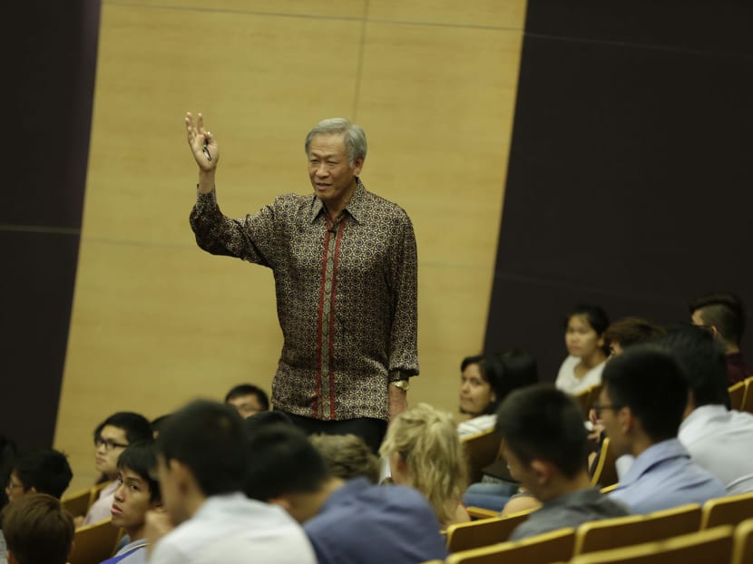 Minister for Defence Dr Ng Eng Hen speaks at the Kent Ridge Ministerial Forum 2015. Photo: Wee Teck Hian/TODAY