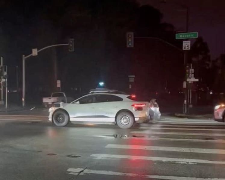 Waymo to update software after San Francisco power outage snarls self-driving vehicles
