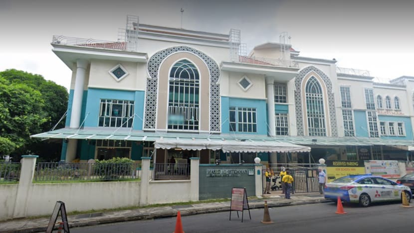 Former mosque officer gets jail for pocketing over S$13,000 in 'zakat' donations Former mosque officer gets jail for pocketing over S$13,000 in 'zakat' donations