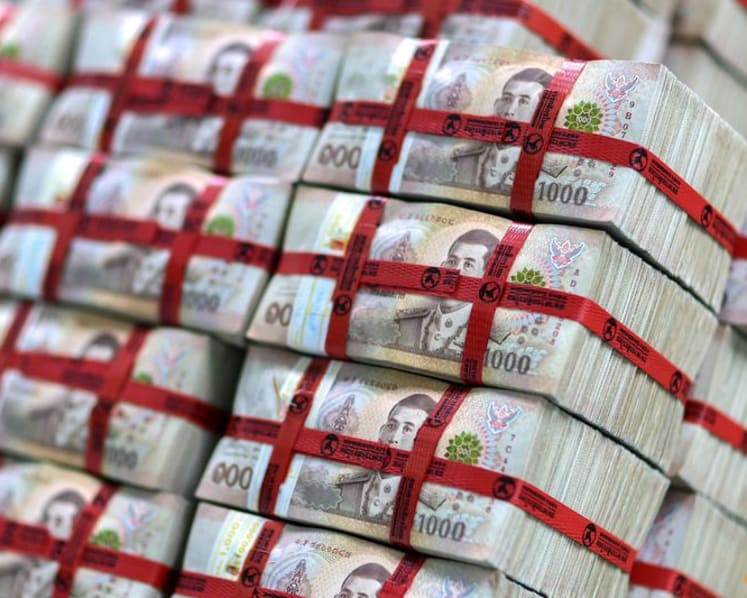 Thailand's strong baht threatens exports, tourism amid global headwinds